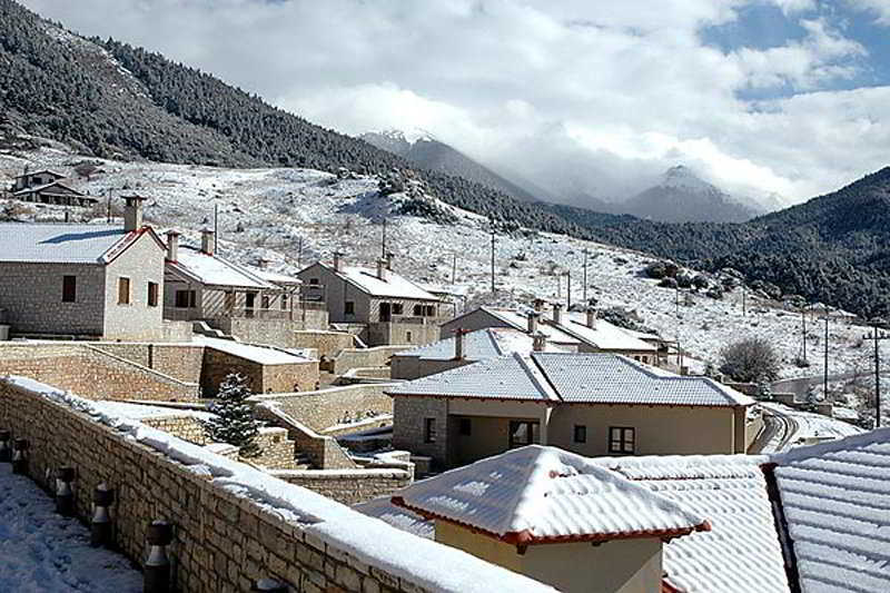 Castle Resort Kalavryta Exterior photo